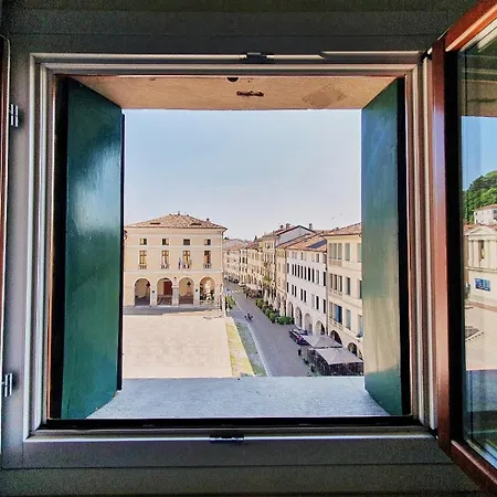 아파트 Attico Di Piazza Cima