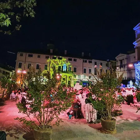 Attico Di Piazza Cima 아파트 코넬리아노