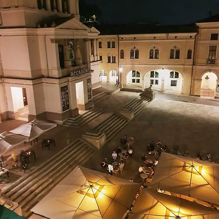 아파트 Attico Di Piazza Cima