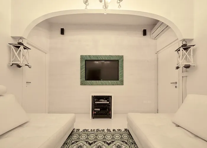 Attico Di Piazza Cima Apartamento