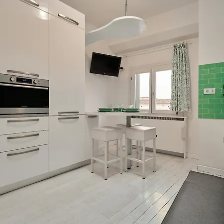 Apartamento Attico Di Piazza Cima